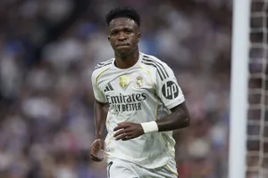 Mercato Real Madrid : “je le vois comme une possibilité”… Vinicius toujours plus proche de l’Arabie Saoudite ?