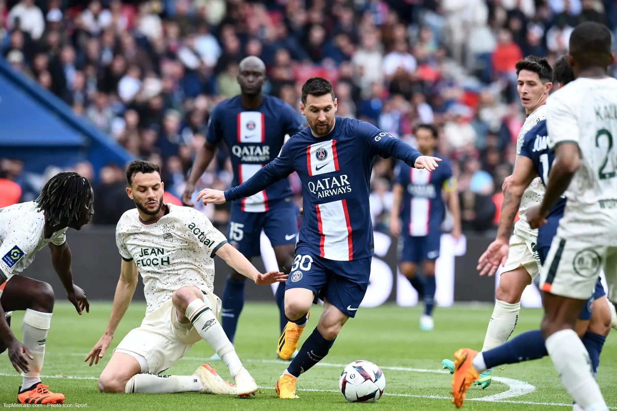 En 2023, quel trophée collectif Lionel Messi a-t-il remporté avec le PSG ?