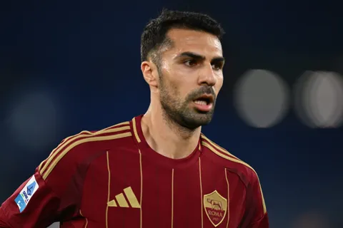 Mercato PSG : très grosse concurrence anglaise pour Zeki Celik