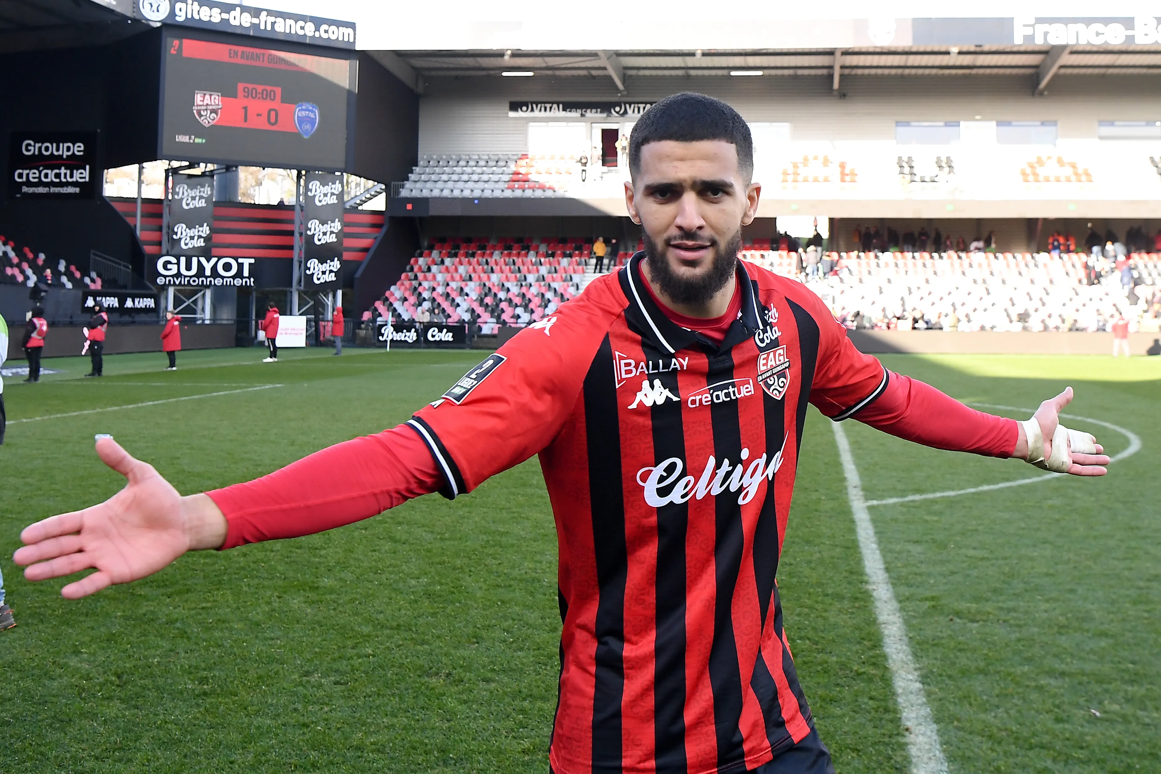 Sohaib Naïr Guingamp