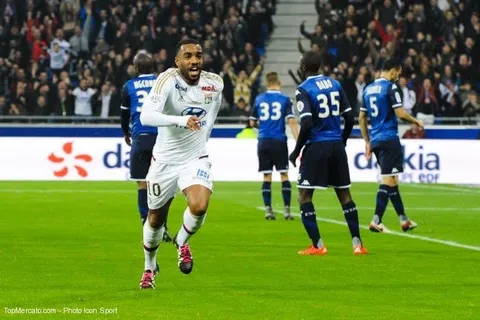 OL : une nouvelle offre d’Arsenal pour Lacazette ?