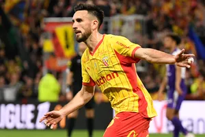 Mercato Lens : le gros coup Adrien Thomasson va-t-il poursuivre sa carrière en Ligue 1 ?