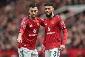 Mercato Manchester United : “il pourrait vraiment avoir une chance”, un coach prend de l’ampleur pour le banc des Red Devils