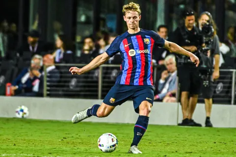 Mercato - Barça : un cador anglais entre en lice pour De Jong