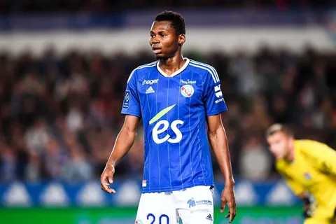 Mercato - Trois clubs de Premier League se disputent le meilleur buteur de Strasbourg