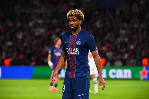 Mercato – Ibrahim Mbaye prêt à quitter le PSG, un géant de PL favori pour l’accueillir ?