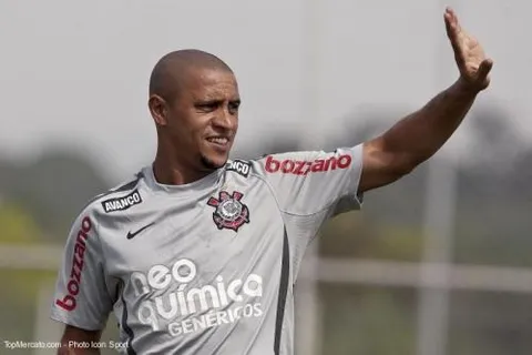 FC Anzhi : Roberto Carlos mis sur la touche