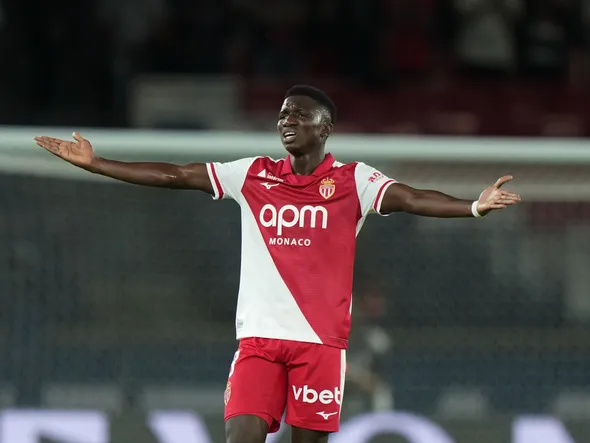 Mercato Monaco : après l’échec Chelsea, un 3e cador de Premier League débarque pour Lamine Camara