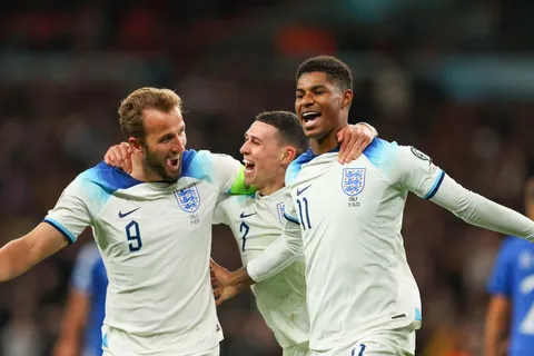 PSG : un attaquant anglais pour succéder à Mbappé