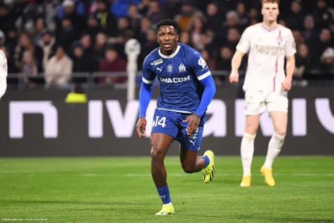 OM : “Si je n’étais pas costaud mentalement…”, Moumbagna prévient les supporters !