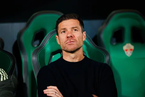 Real Madrid : 5 joueurs conquis, 6 mécontents… Xabi Alonso divise toujours le vestiaire