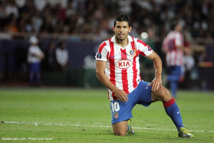 L'agent d'Agüero entrouvre la porte à un départ vers la Premier League