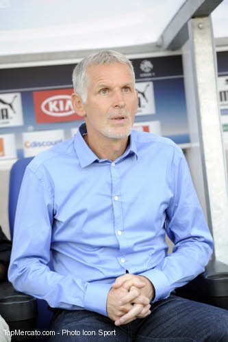 Francis Gillot