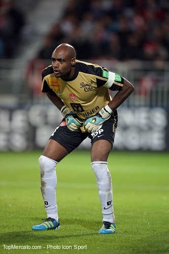 Steeve Elana