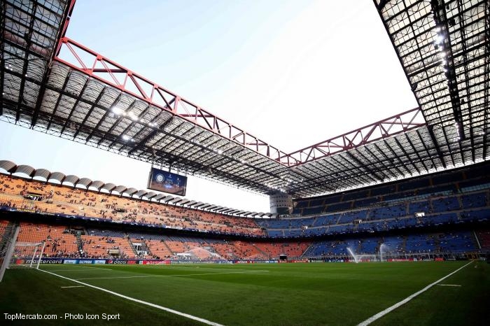 Un club italien majeur en vente pour 1 milliard ?