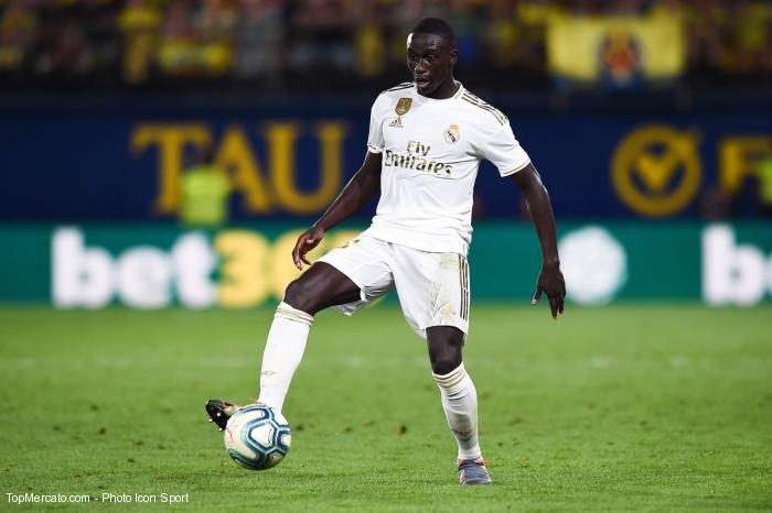 Real Madrid F Mendy S Est A Nouveau Blesse