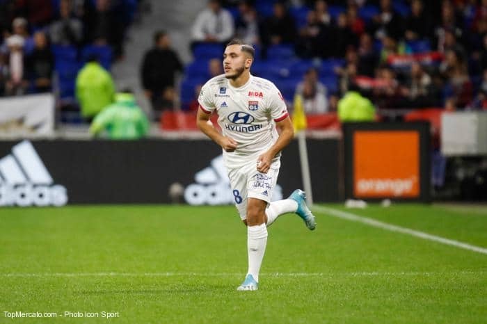 OL : Rayan Cherki sévèrement taclé par Sidney Govou