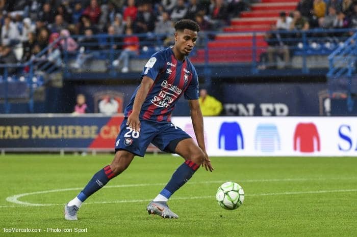 Mercato Caen Un Pret A Pau Pour Younn Zahary Officiel