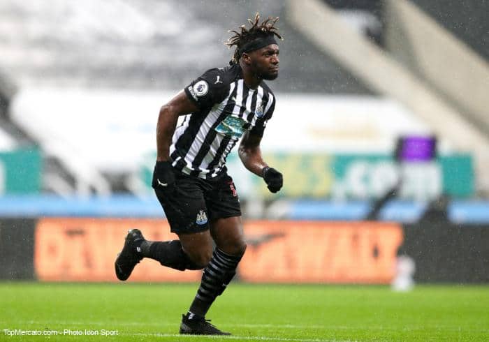 Newcastle : deux cadors de Premier League s'intéressent à Saint-Maximin