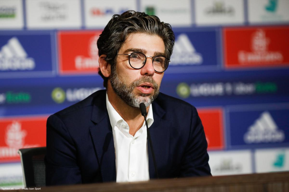 OL : Juninho n'a pas pardonné à Aulas et critique la mentalité de Garcia