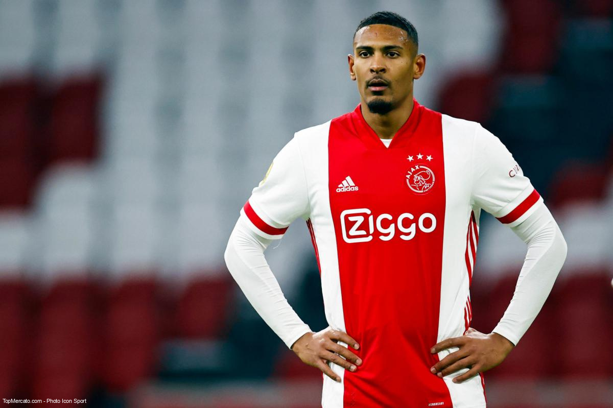 Dortmund : Haller ou Ekitike, en plus d'Adeyemi ?