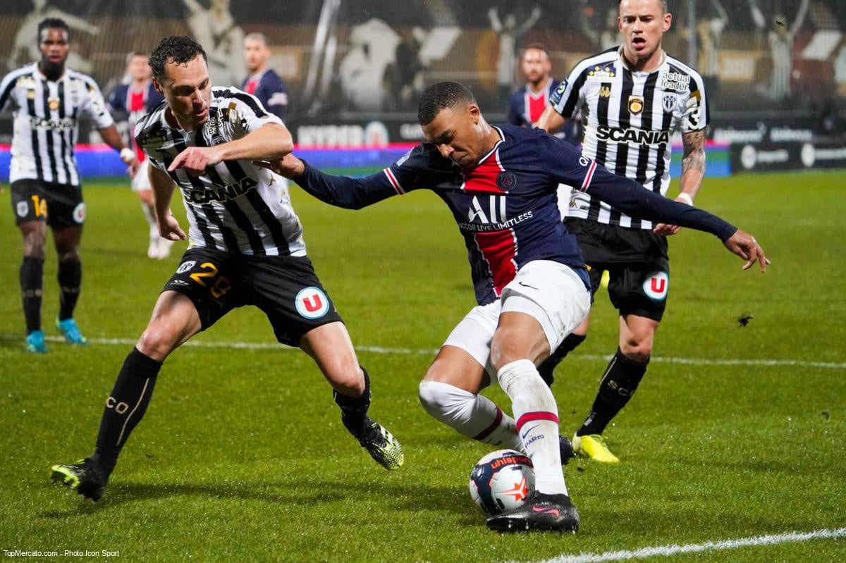 Kylian Mbappé, Angers - PSG match