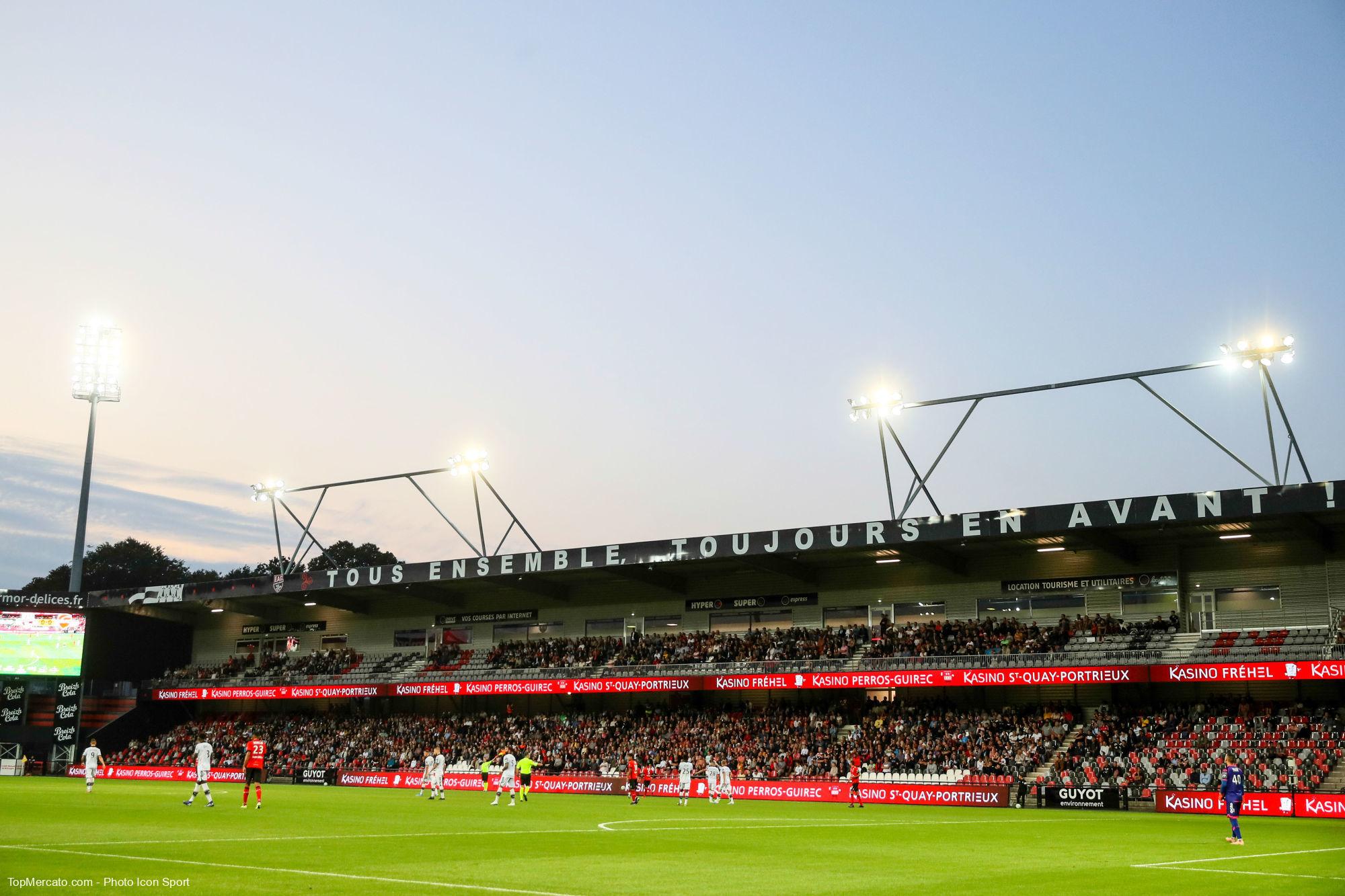 Ligue 2 : Healey signe un triplé, Toulouse se rapproche de la L1