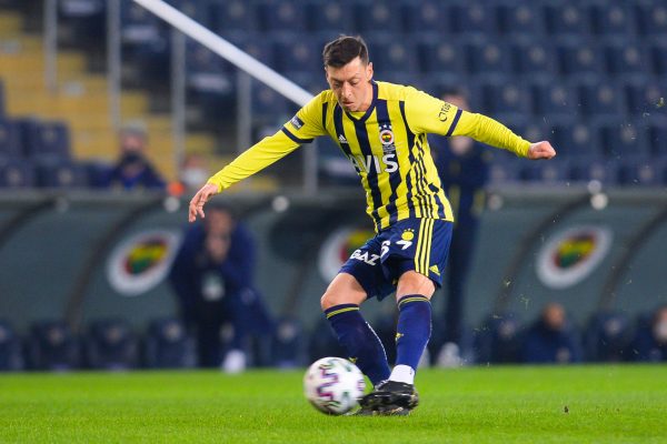 Mesut Özil, Fenerbahçe