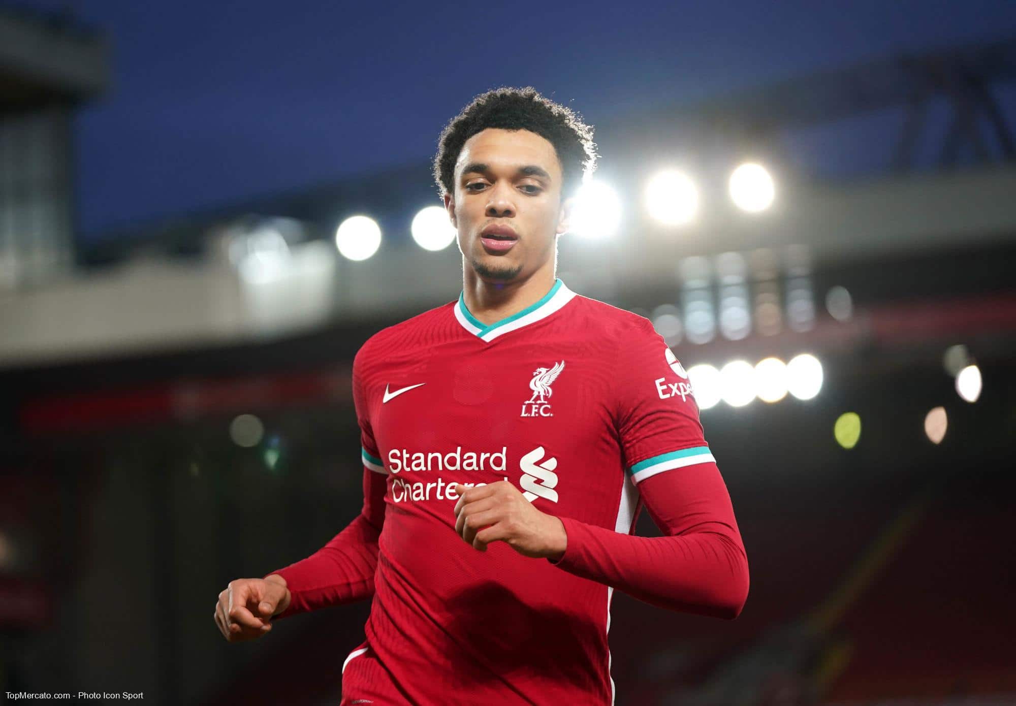 Liverpool : une mauvaise nouvelle pour Alexander-Arnold