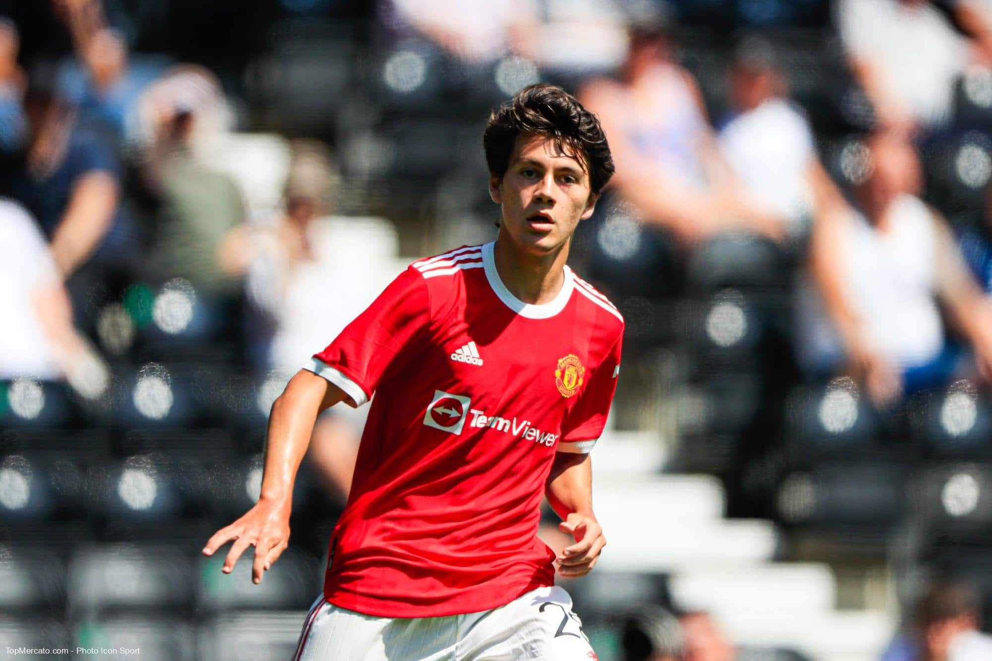 Facundo Pellistri, Man Utd