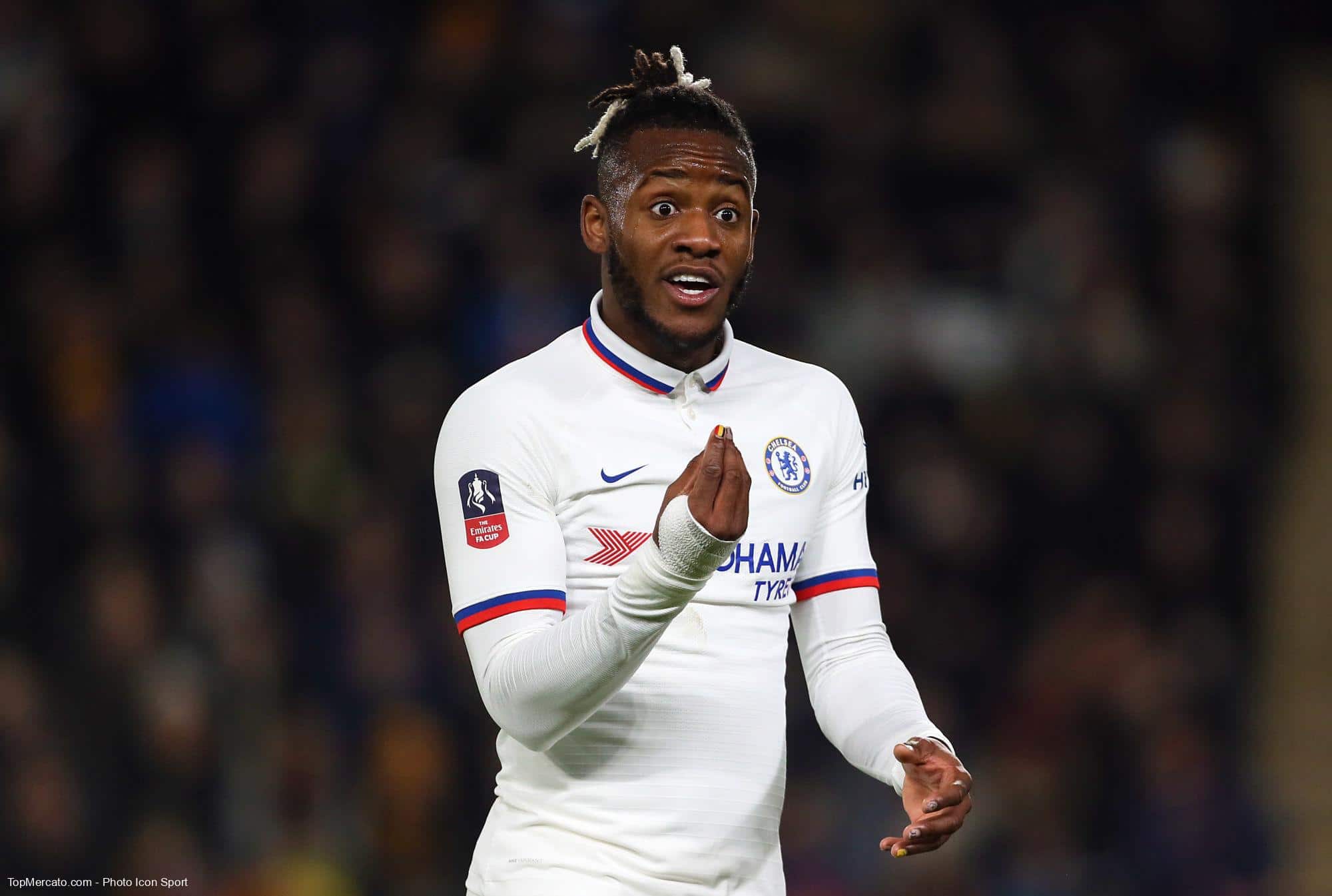 Chelsea : Michy Batshuayi transféré définitivement