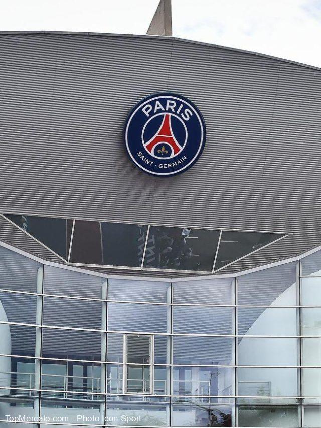cropped-Parc-des-Princes-PSG-attente-Lionel-Messi-1.jpg