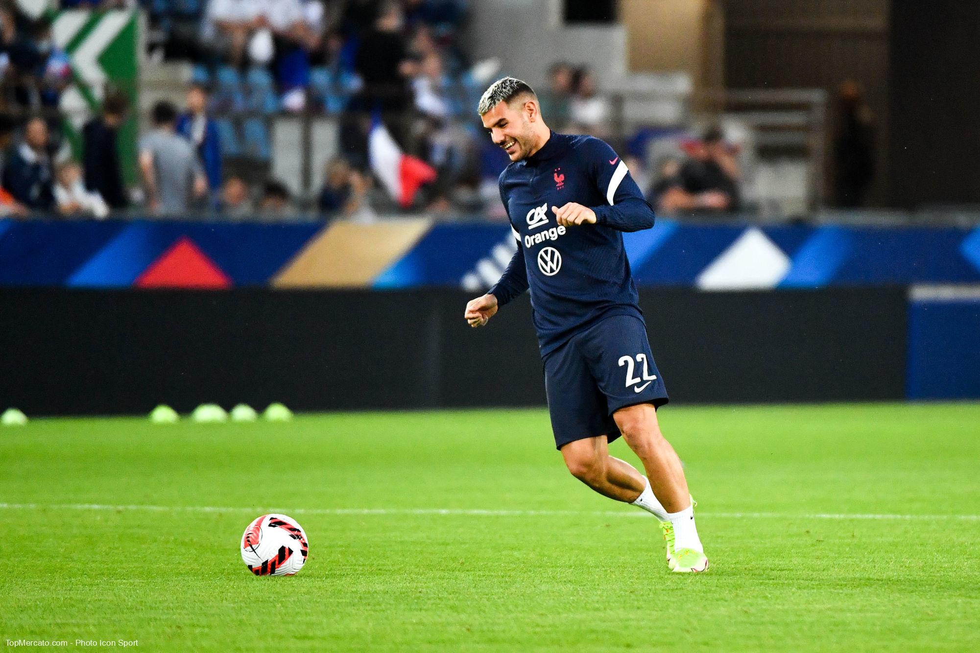 Equipe de France : le staff prend une décision pour Theo Hernandez