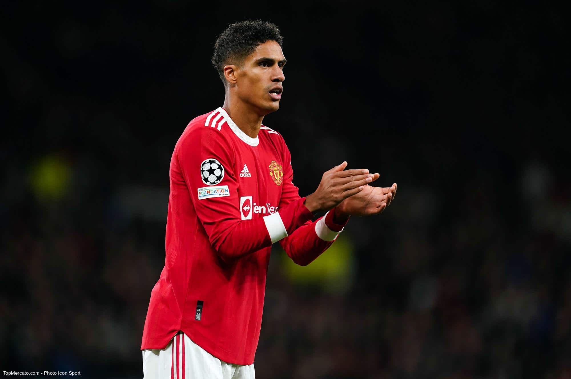 Manchester United : la nature de la blessure de Varane révélée