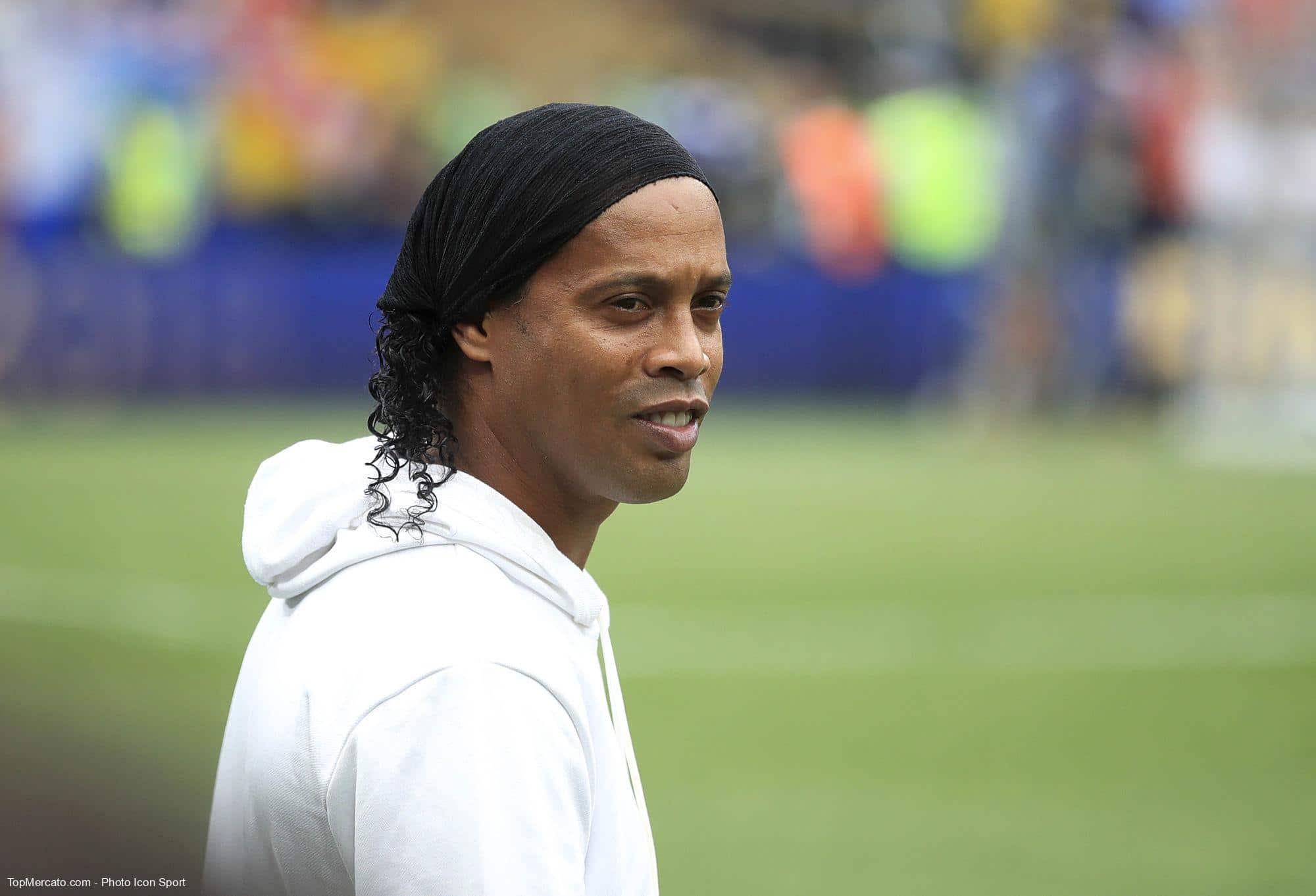 Barça : Ronaldinho se livre sur le départ de Messi