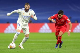 Karim Benzema et Marcos Acuna, match Real Madrid-FC Séville