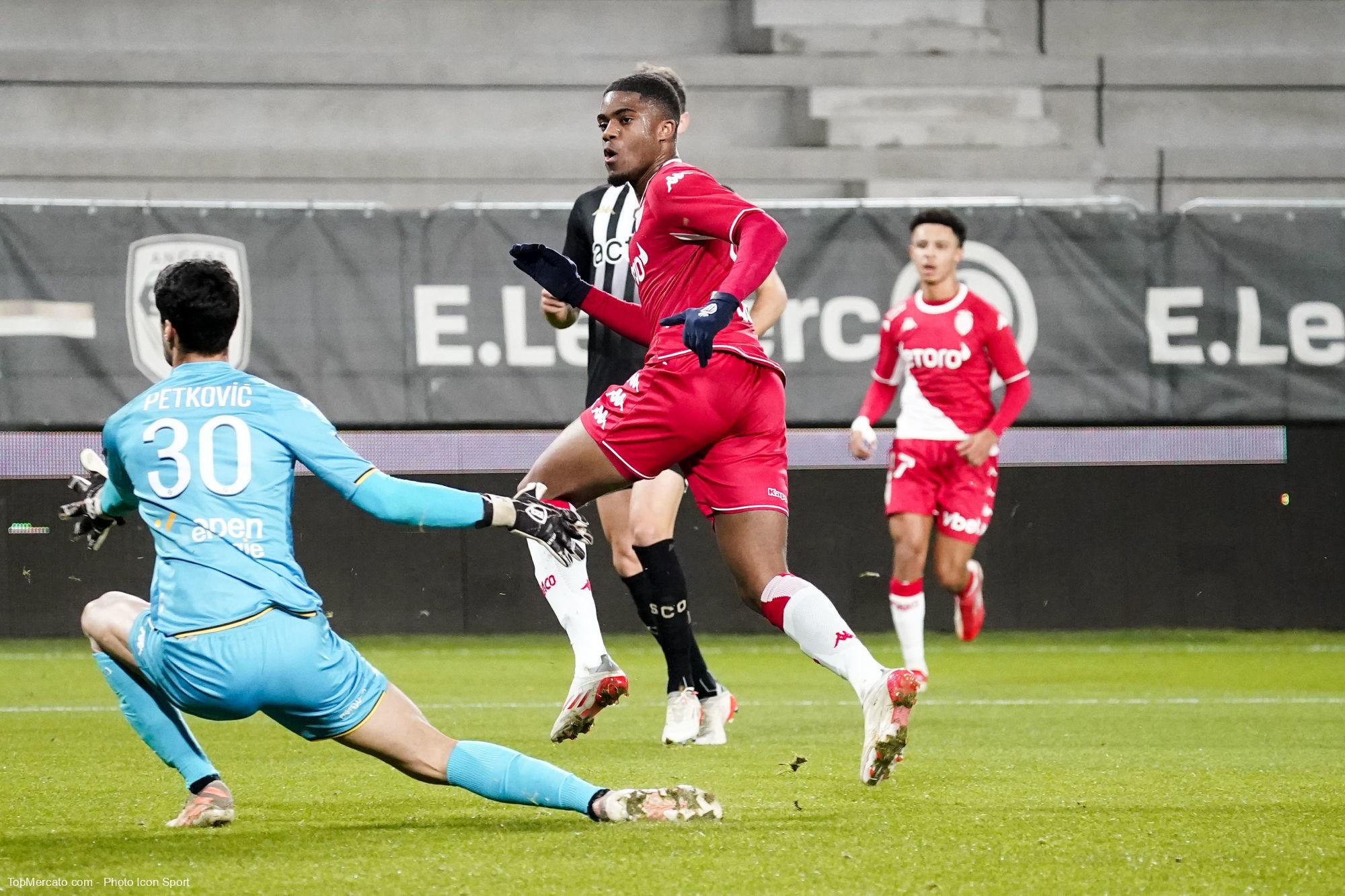 Ligue 1 : Monaco se relance à Angers, Bordeaux coule à Strasbourg, Brest enchaîne face à l'ASSE