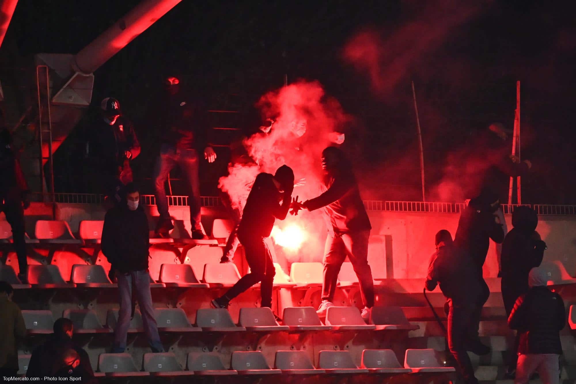 Coupe de France : Paris FC-OL définitivement arrêté après des incidents !