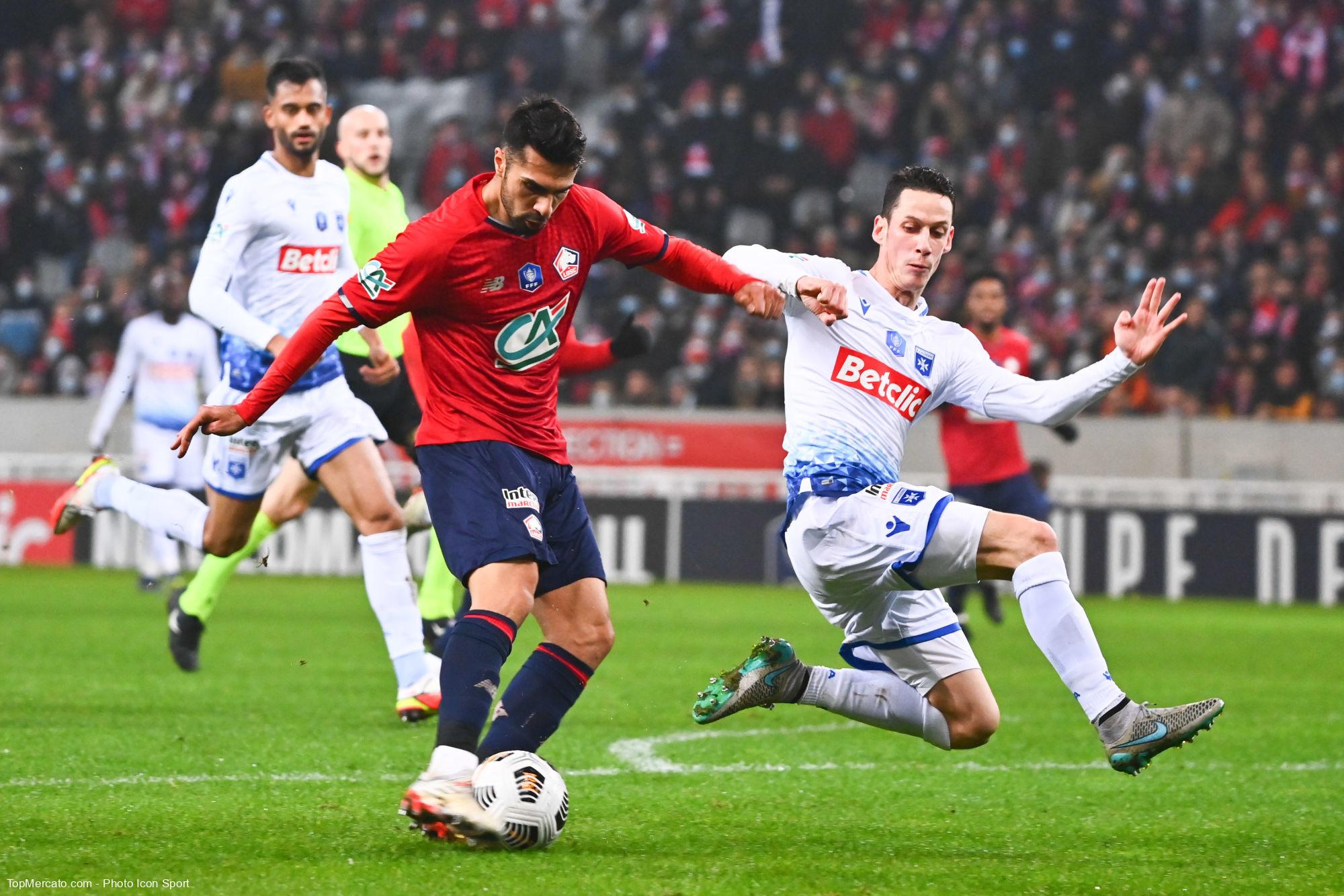 Zeki Celik, match LOSC Lille-AJ Auxerre