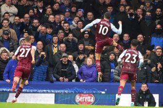 Emiliano Buendia et Lucas Digne, match Everton-Aston Villa