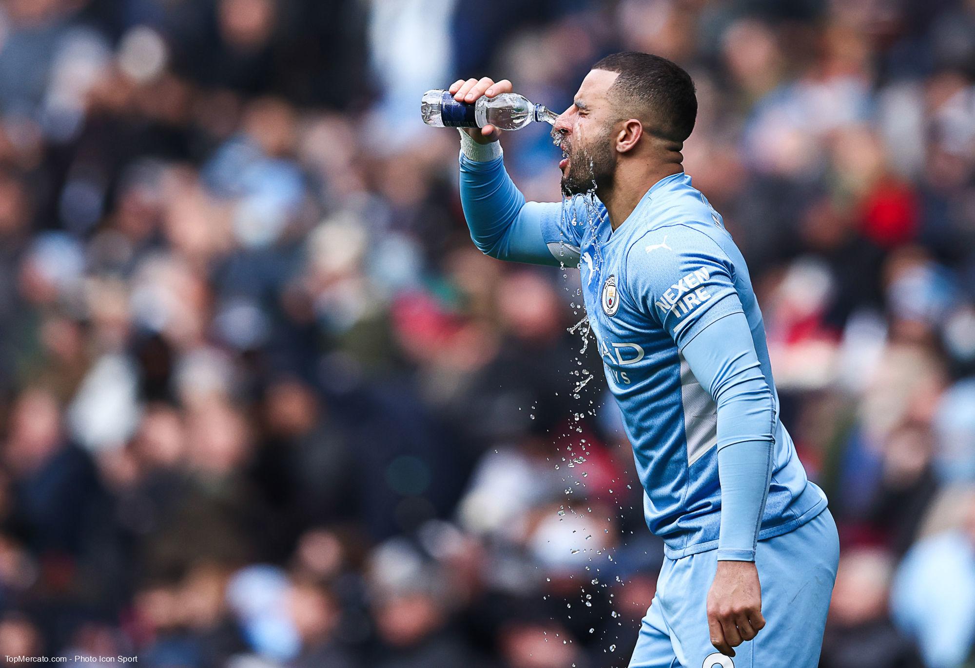 Manchester City : Kyle Walker résiste aux sirènes de ses courtisans