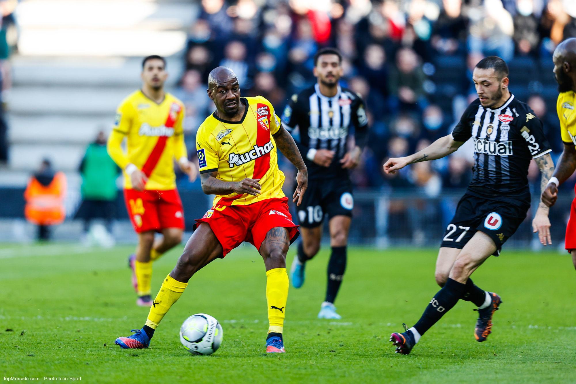 Lens : Gaël Kakuta file en Ligue 2