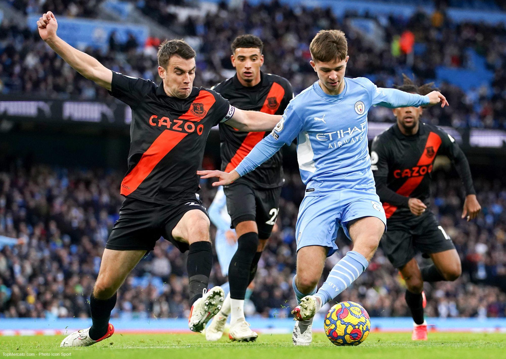 Manchester City : un jeune attaquant a rempilé