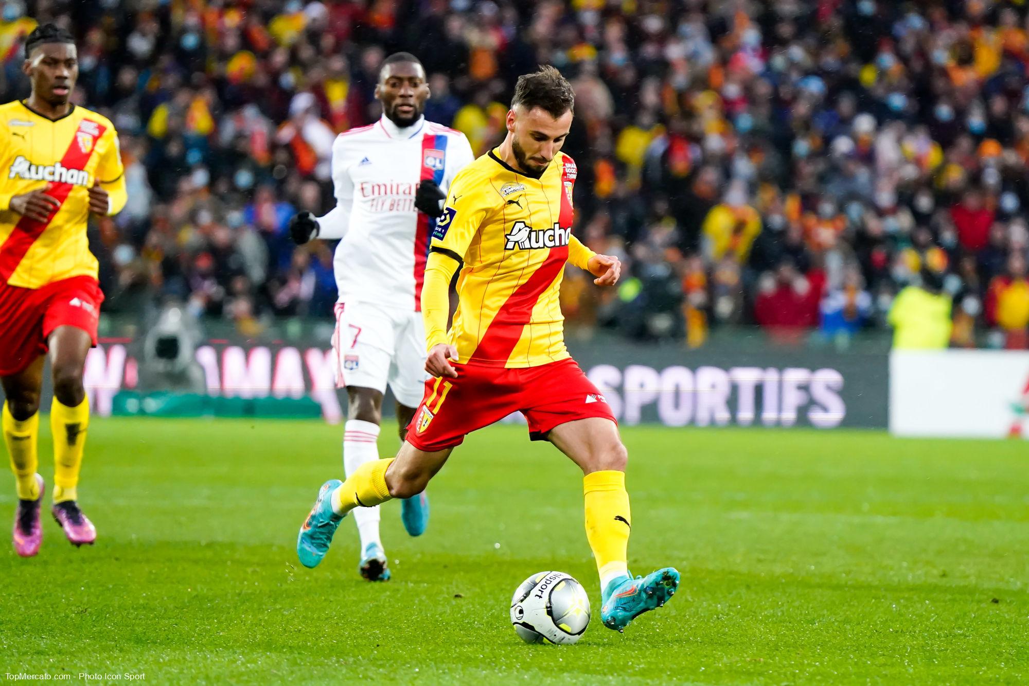 Lens : après son but contre l'OL, Clauss égale Alexander-Arnold