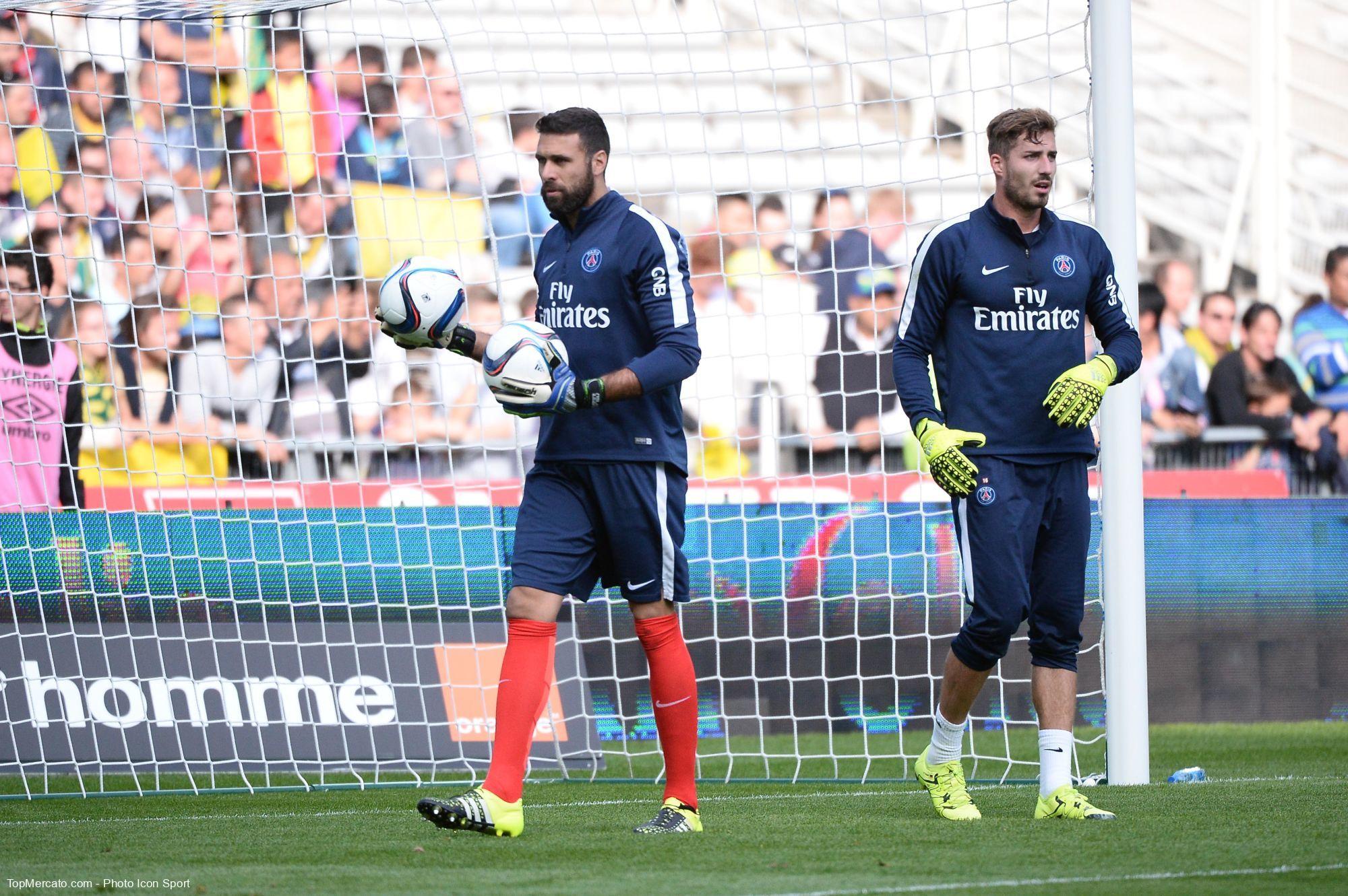 PSG : Trapp n'a pas oublié les tensions avec Sirigu