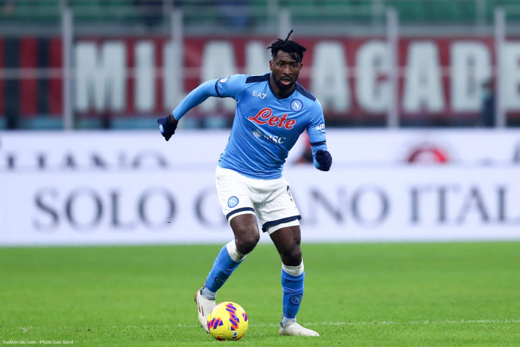 Naples : les dirigeants veulent garder Zambo-Anguissa