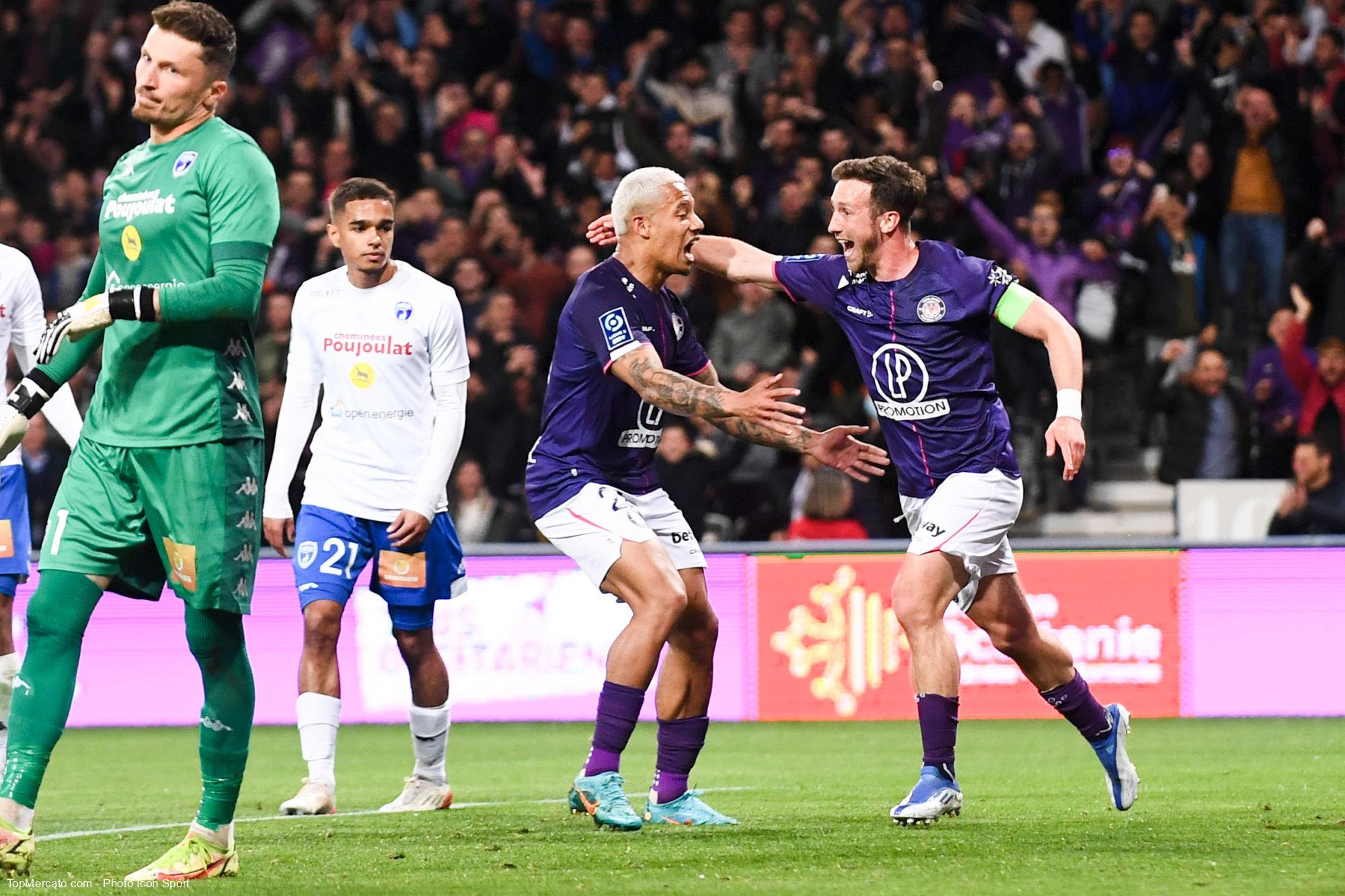 Ligue 2 : Toulouse tombeur de Niort et promu en Ligue 1 !