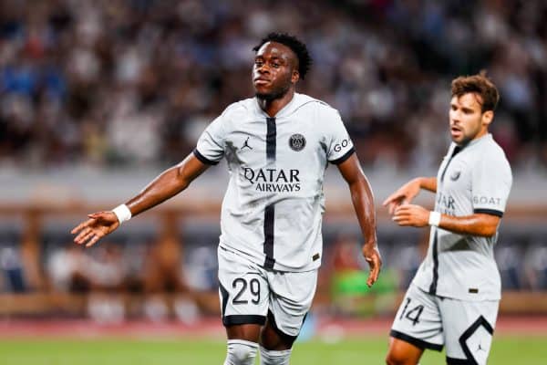 Arnaud Kalimuendo, PSG Paris Saint-Germain