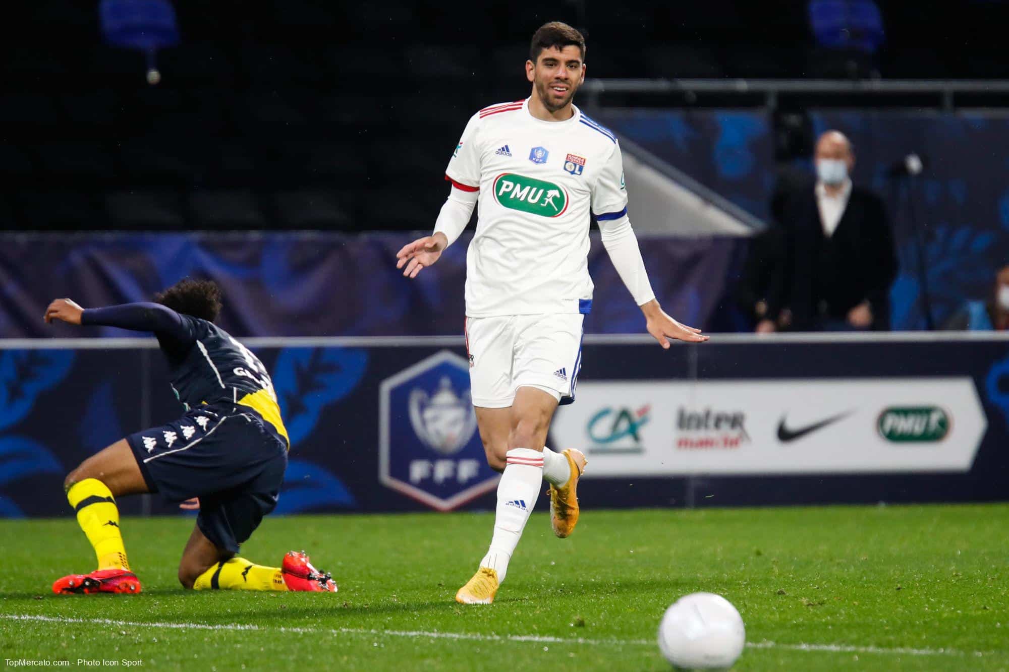 Cenk Özkacar, OL Olympique Lyonnais