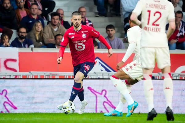 Edon Zhegrova, Lille